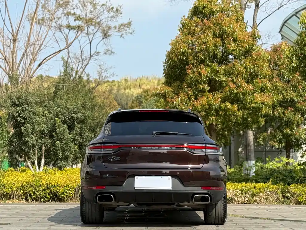 Porsche Macan 2019 — фото 8