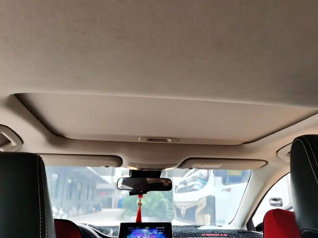 Toyota Corolla 2019 — фото 19