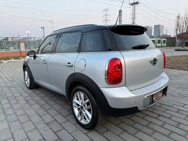 MINI Countryman 2011