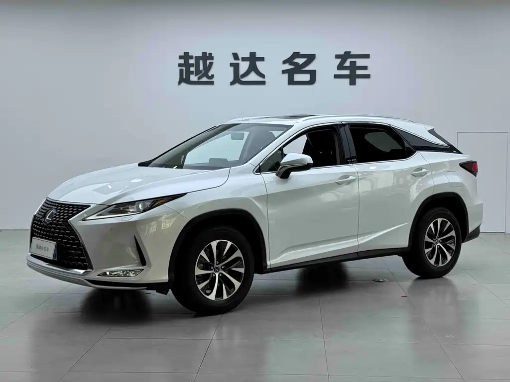 Lexus RX 2023 — фото 1