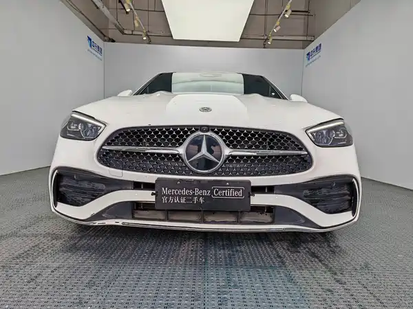 Mercedes-Benz C-Class 2024