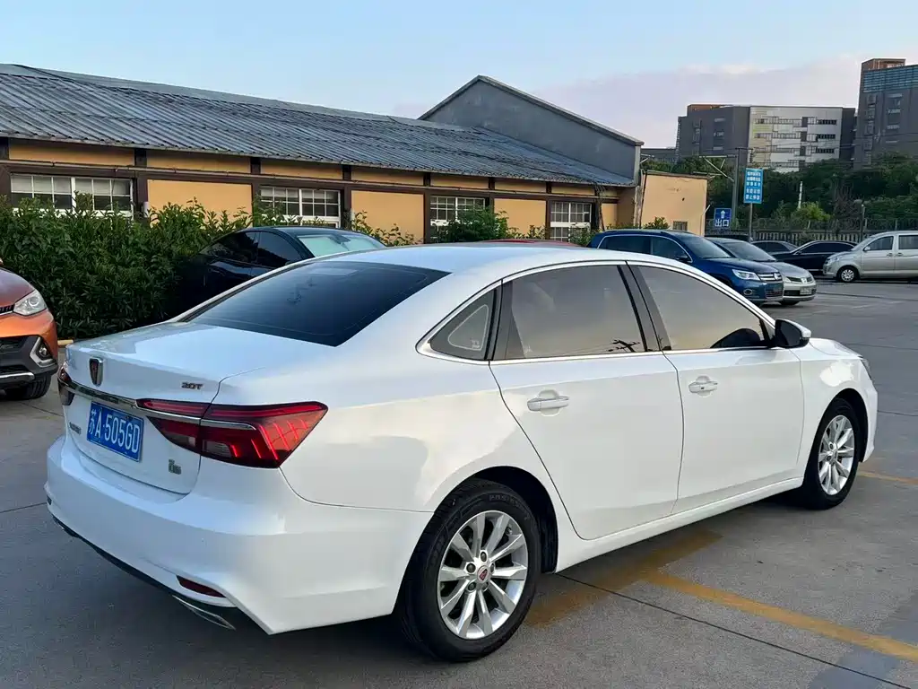 Roewe i6 Classic 2017 — фото 10