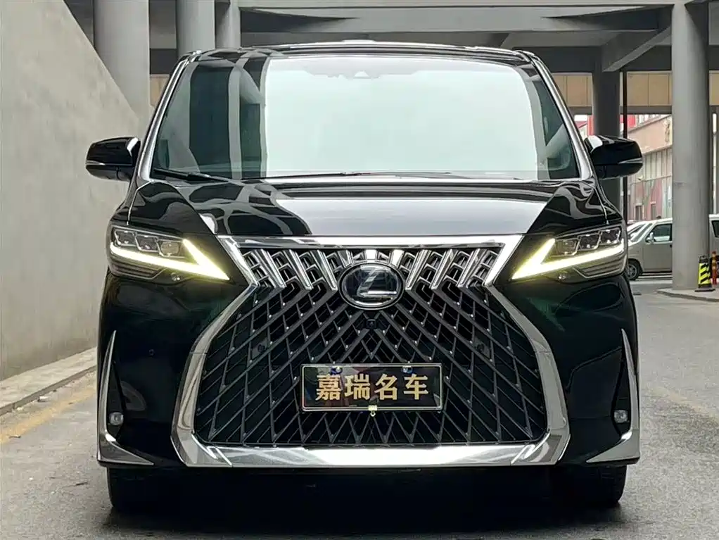 Lexus LM 2020 — фото 2