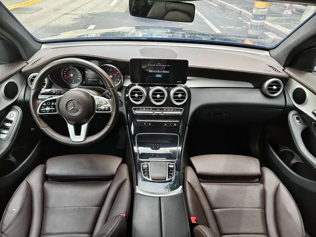 Mercedes-Benz GLC 2020 — фото 25