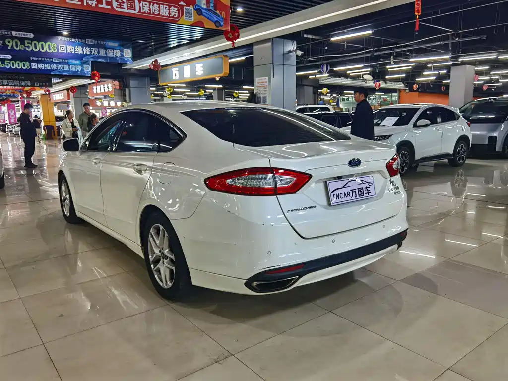 Ford Mondeo 2015 — фото 4