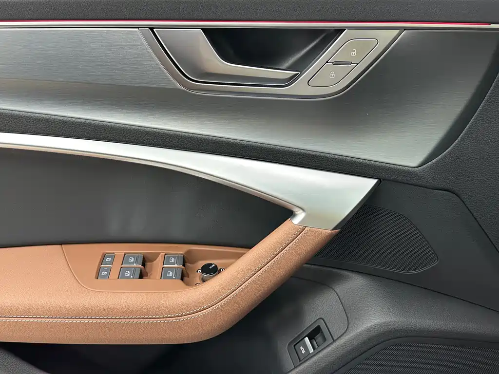 Audi A7L 2025 — фото 20