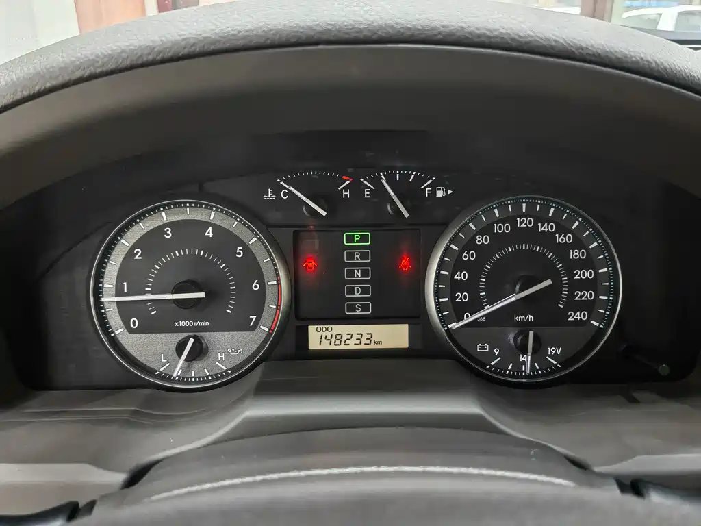 Toyota Land Cruiser 2015 — фото 14