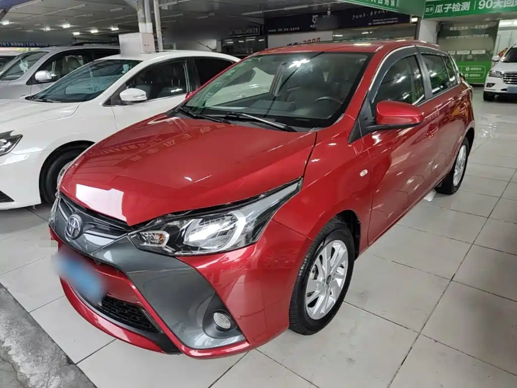 Toyota Yaris L 2017 — фото 2