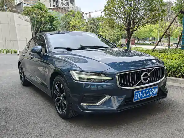 Volvo S60 2022