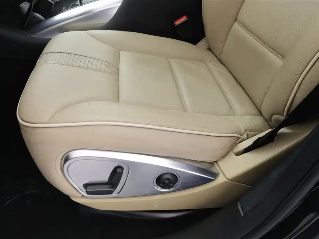 Mercedes-Benz R-Class 2016 — фото 20