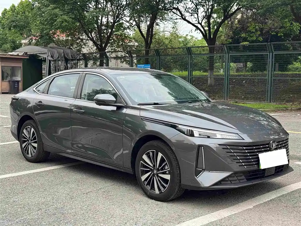 Changan Eado PHEV 2026 — фото 9