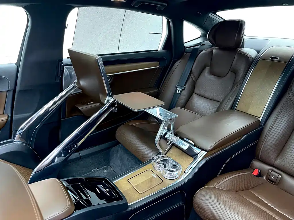 Volvo S90 PHEV 2020 — фото 11