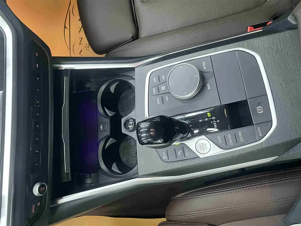BMW 3 Series 2022 — фото 13