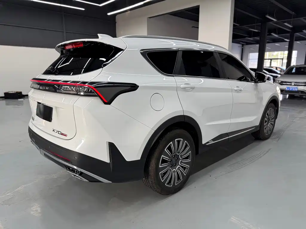 Jetour X70 PLUS 2025