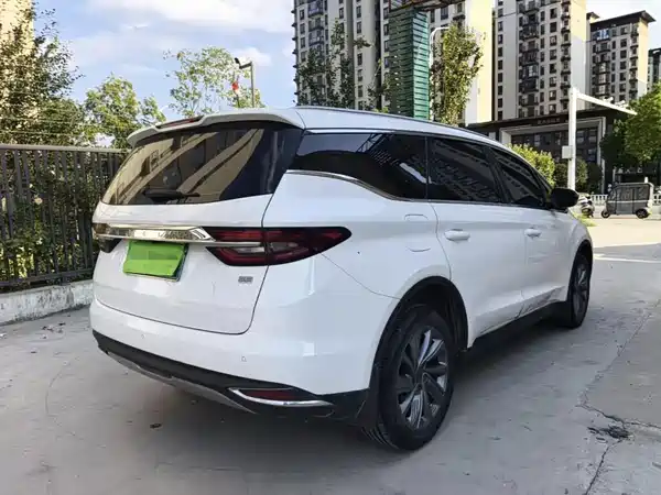 Geely Jiaji 2021