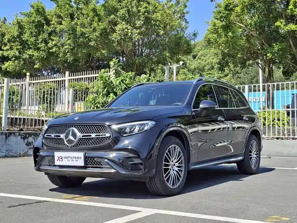 Mercedes-Benz GLC 2025