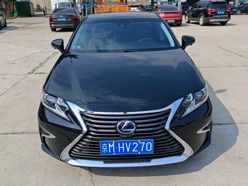 Lexus ES 2016