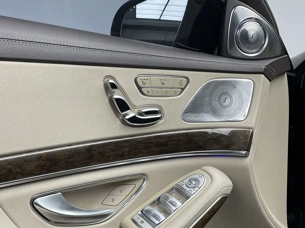 Mercedes-Benz S-Class 2016 — фото 17