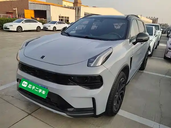 Lynk & Co 01 2023