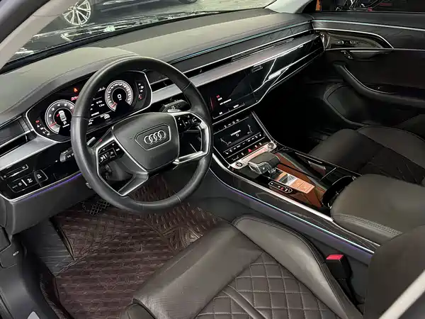 Audi A8 2021