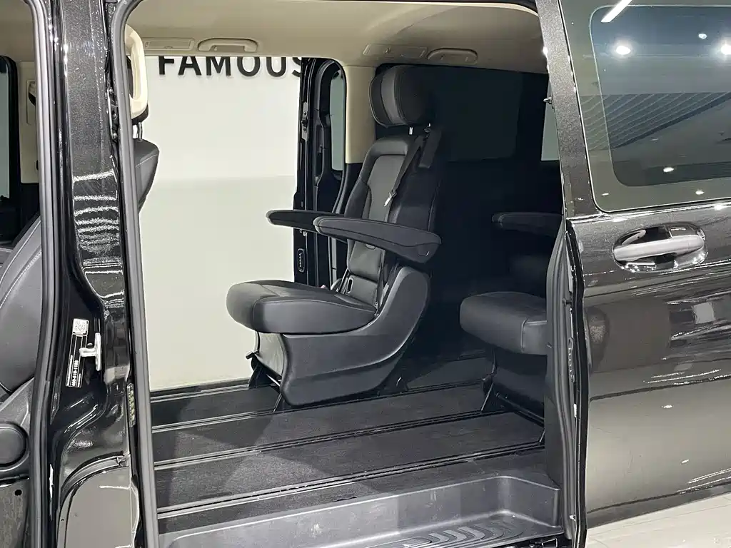 Mercedes-Benz Vito 2018 — фото 13