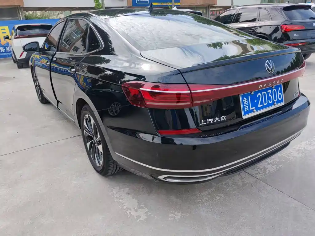 Volkswagen Passat 2023