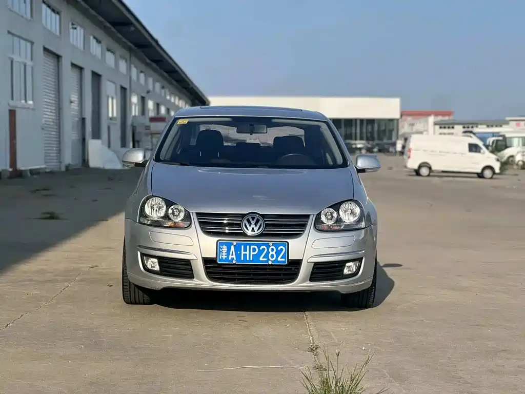 Volkswagen Sagitar 2011