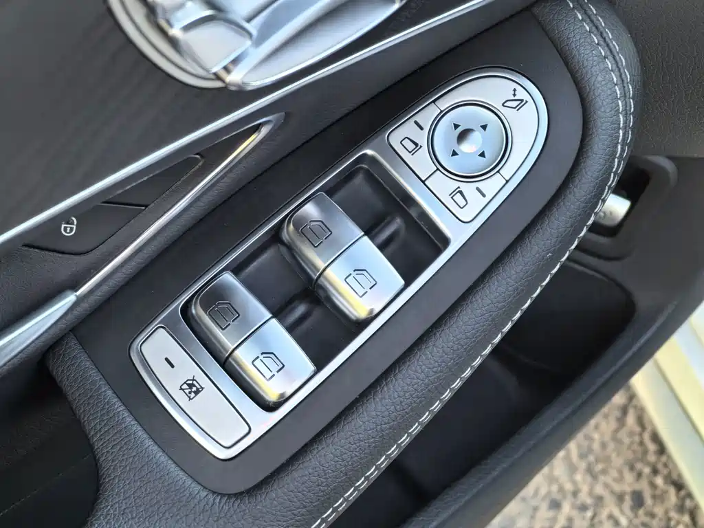 Mercedes-Benz C-Class 2016 — фото 21