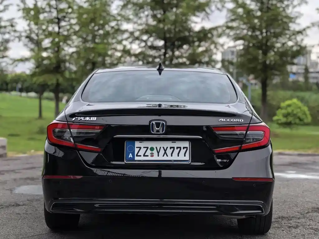 Honda Accord 2023 — фото 16