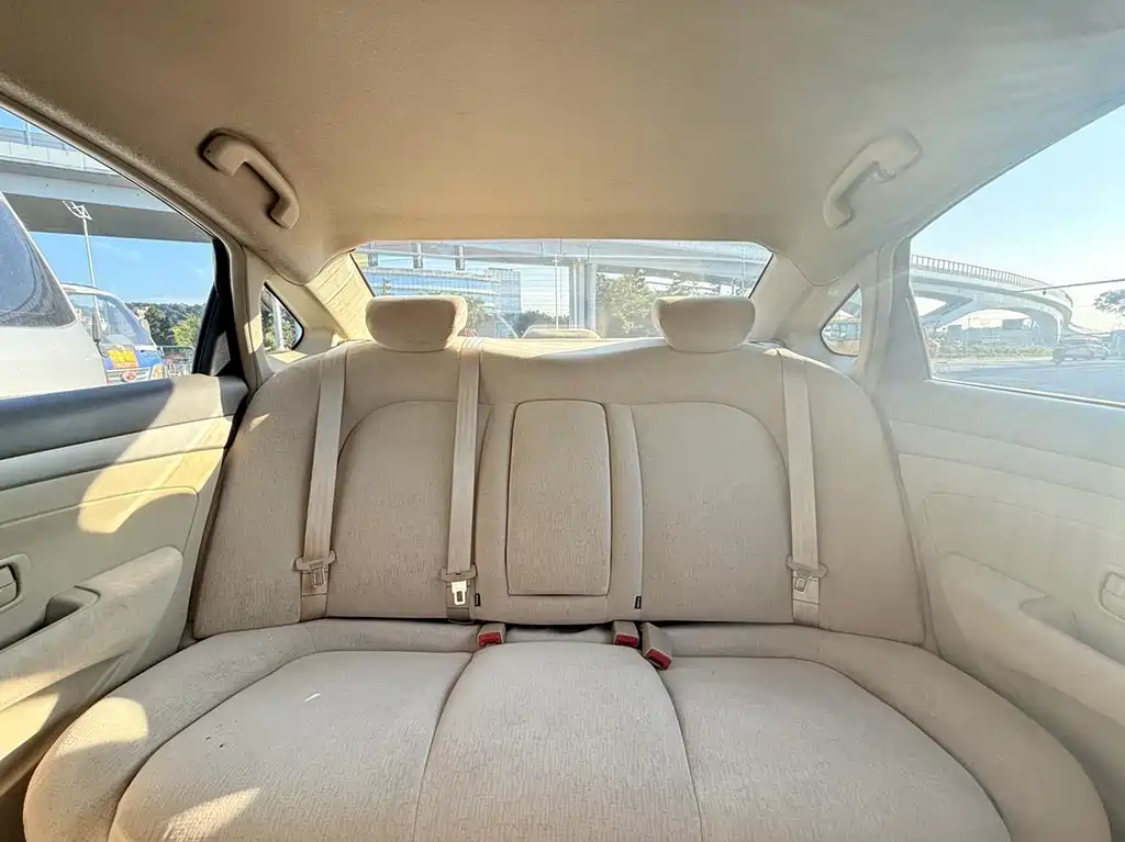 Nissan Sylphy 2016 — фото 12