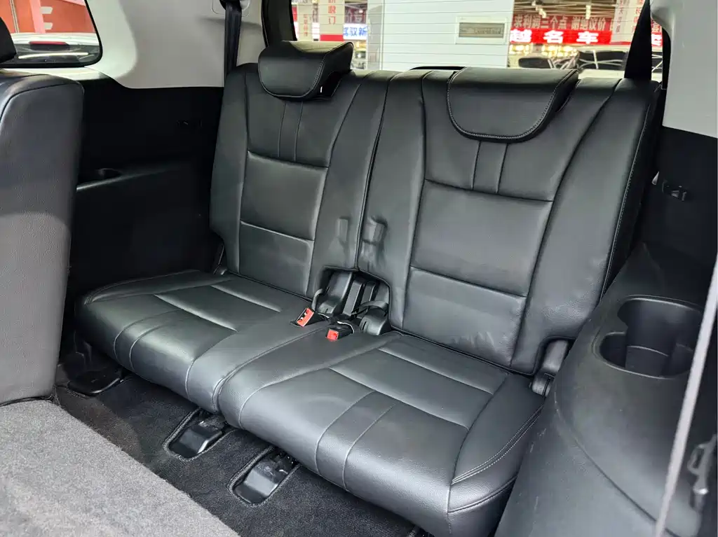 GAC Trumpchi GS8 2018 — фото 11