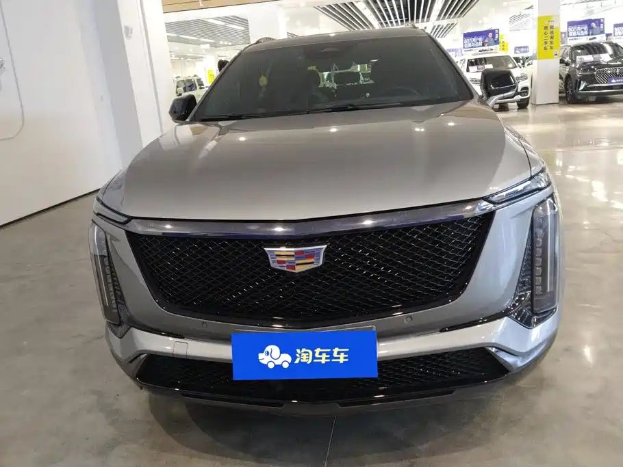 Cadillac XT5 2025 — фото 2