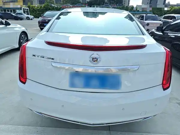 Cadillac XTS 2015