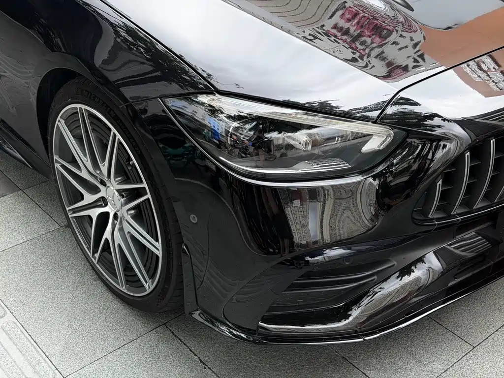 Mercedes-Benz C-Class AMG 2025 — фото 11