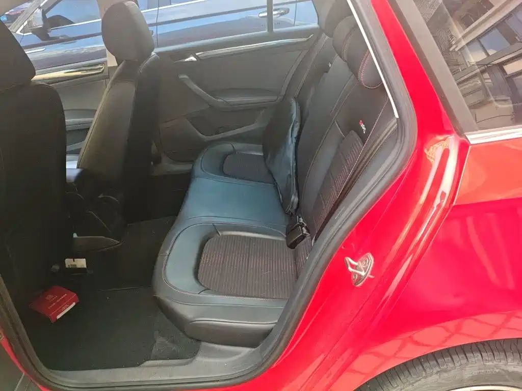Skoda Rapid Spaceback 2016 — фото 15
