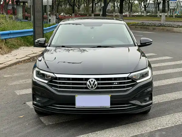 Volkswagen Sagitar 2022
