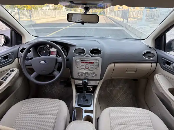 Ford Focus 2010