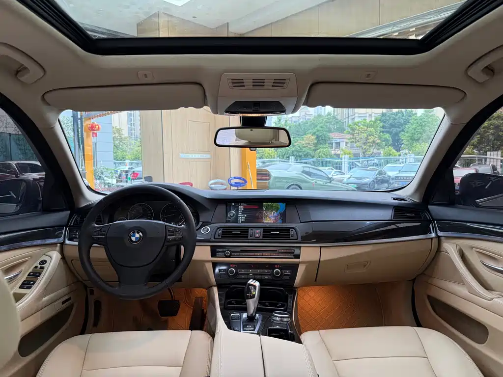 BMW 5 Series 2013 — фото 17