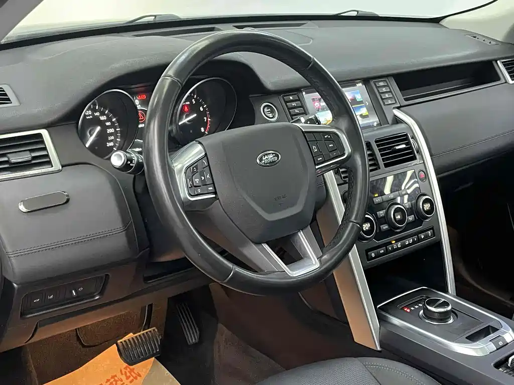 Land Rover Discovery Sport 2019 — фото 8