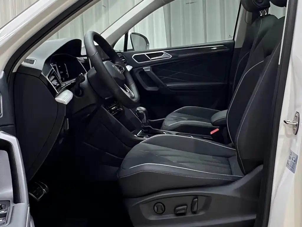 Volkswagen Tiguan L 2022