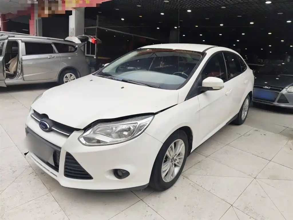 Ford Focus 2015 — фото 2