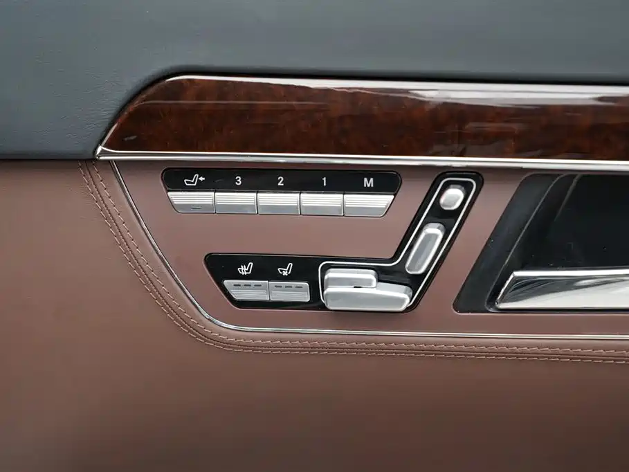 Mercedes-Benz S-Class 2010 — фото 26