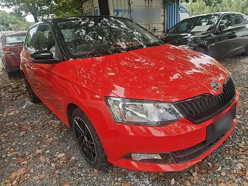 Skoda Fabia 2017 — фото 4
