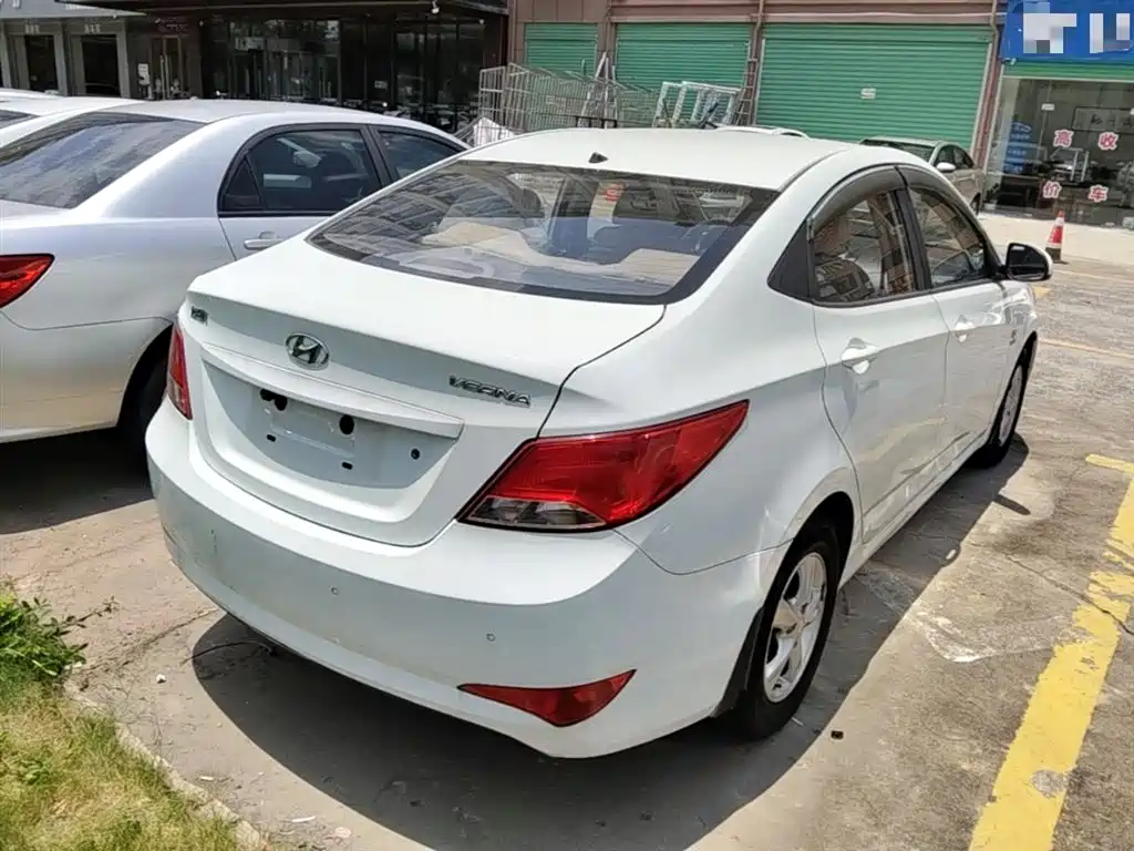 Hyundai Verna 2016 — фото 7