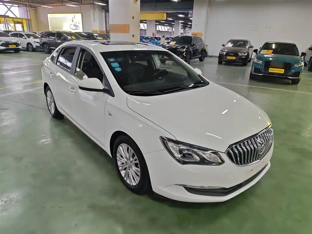 Buick Excelle 2016 — фото 4