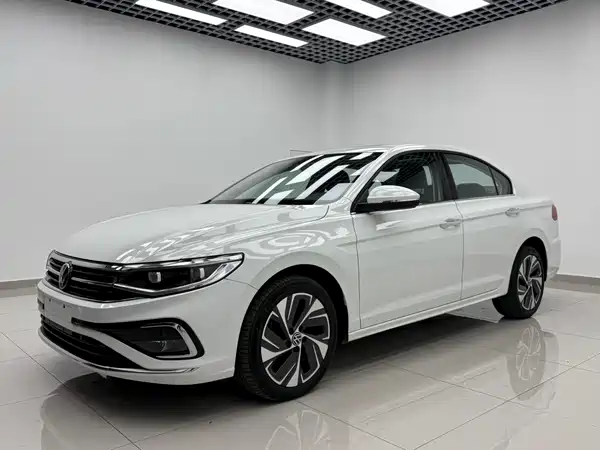 Volkswagen Bora 2023