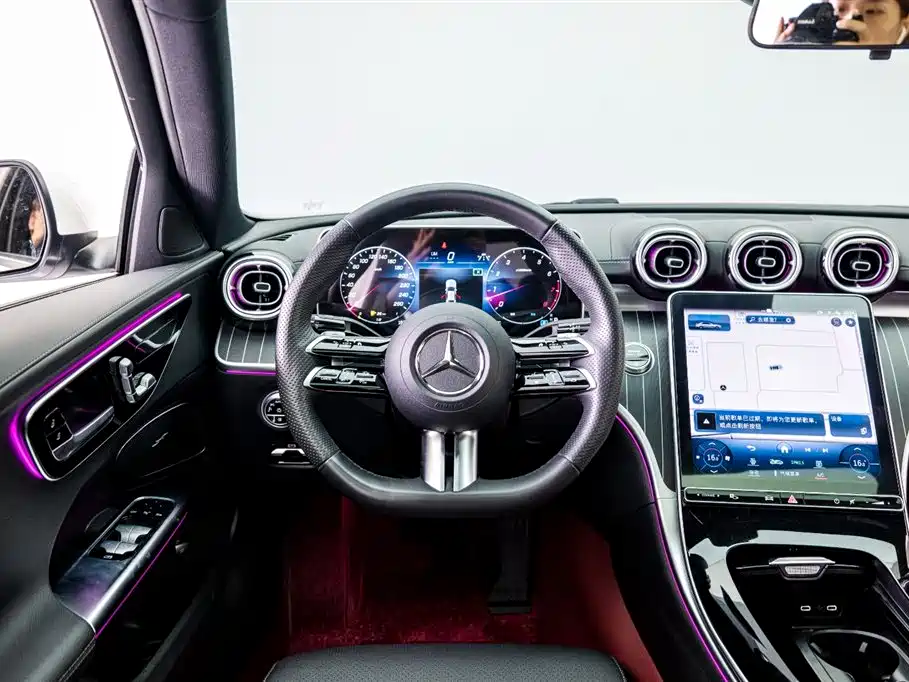Mercedes-Benz C-Class 2023 — фото 18