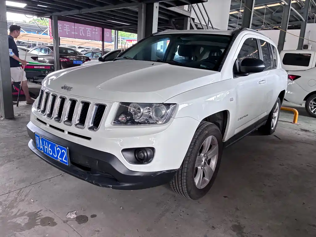 Jeep Compass 2016 — фото 3