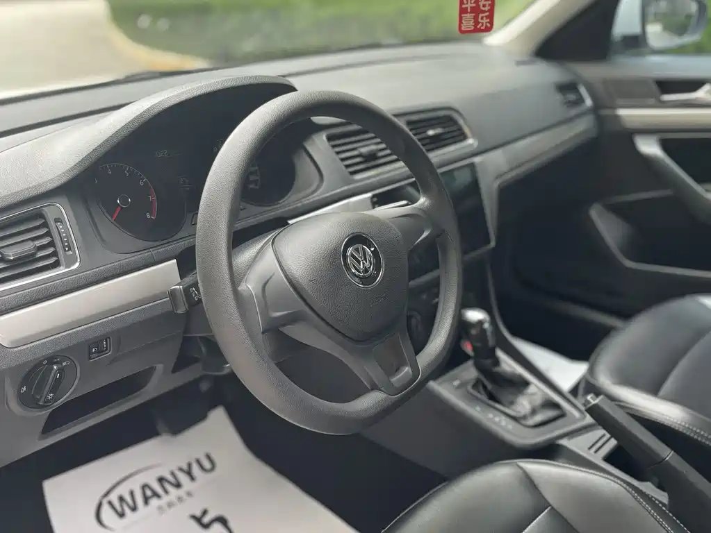 Volkswagen Lavida 2019 — фото 10