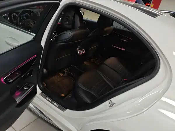 Mercedes-Benz C-Class 2022